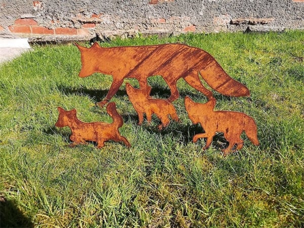 Sneaky Rustic Metal Fox Garden Decoration with Stakes