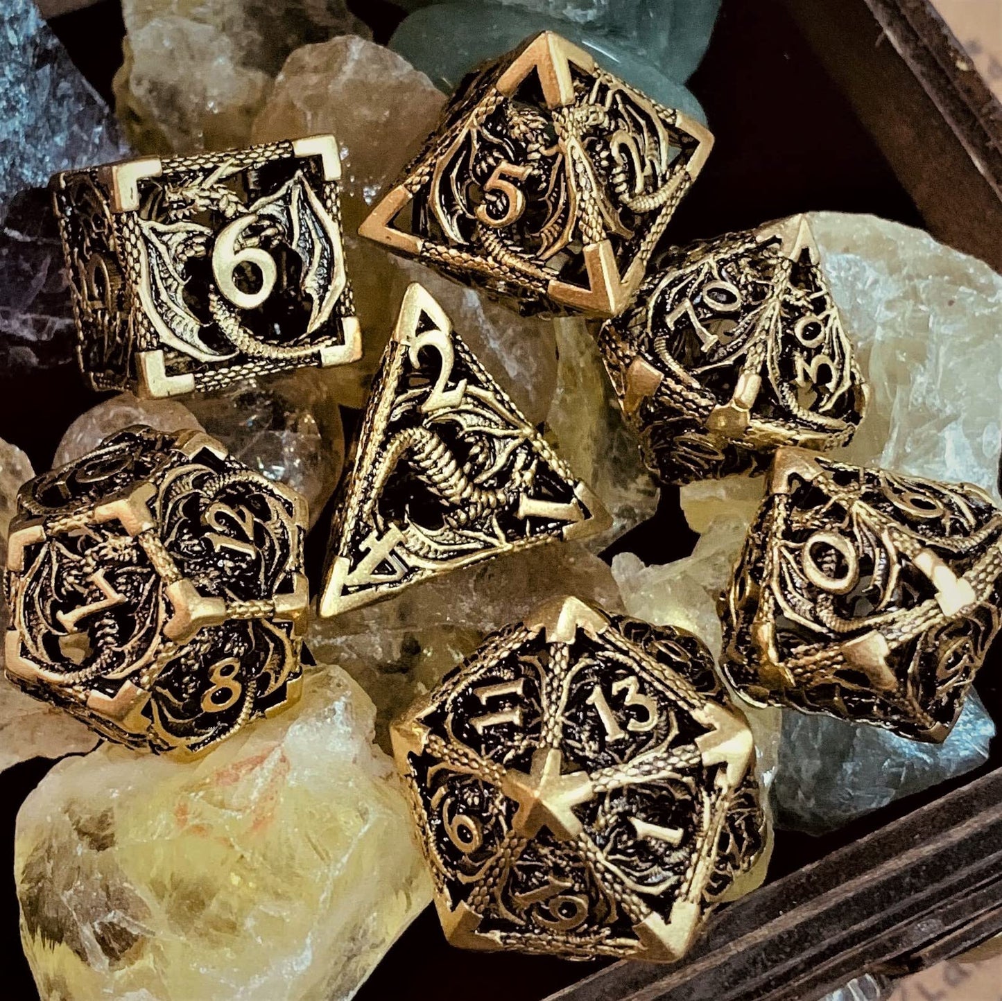 Hollow Metal Dragon Shaped Carving Dice Set🐲