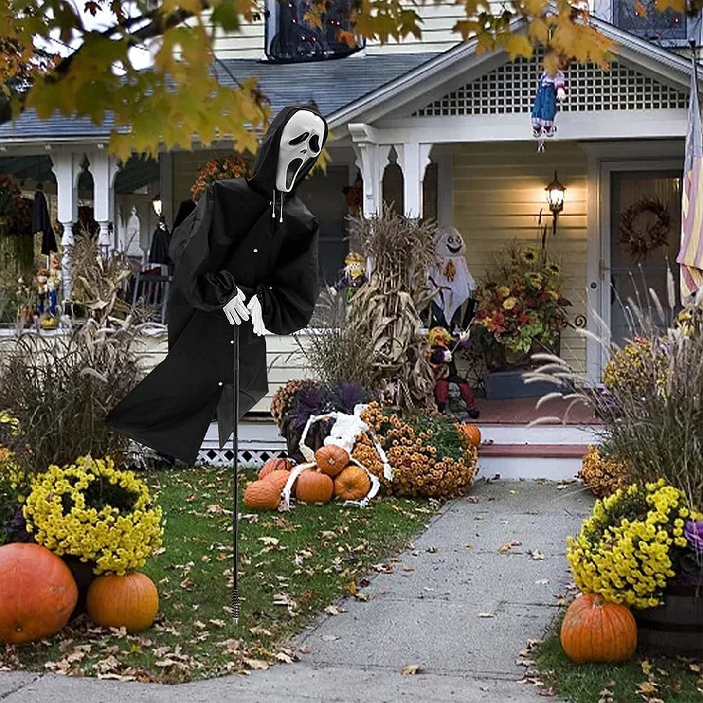 Halloween Ghostface Scarecrow