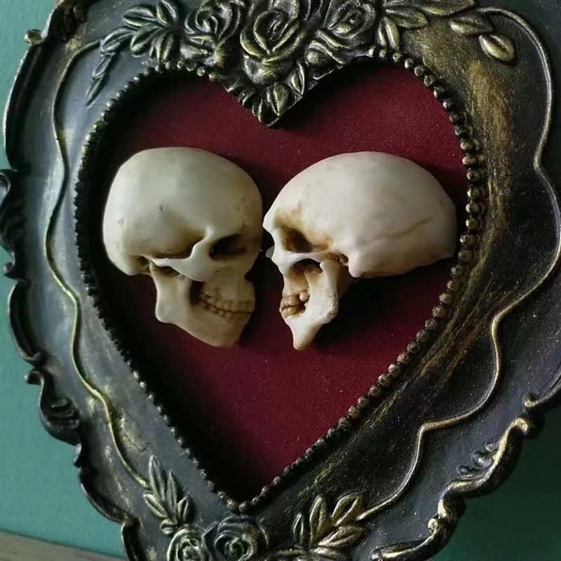 💗True love is forever - framed miniature realistic human skulls - Til death do us part