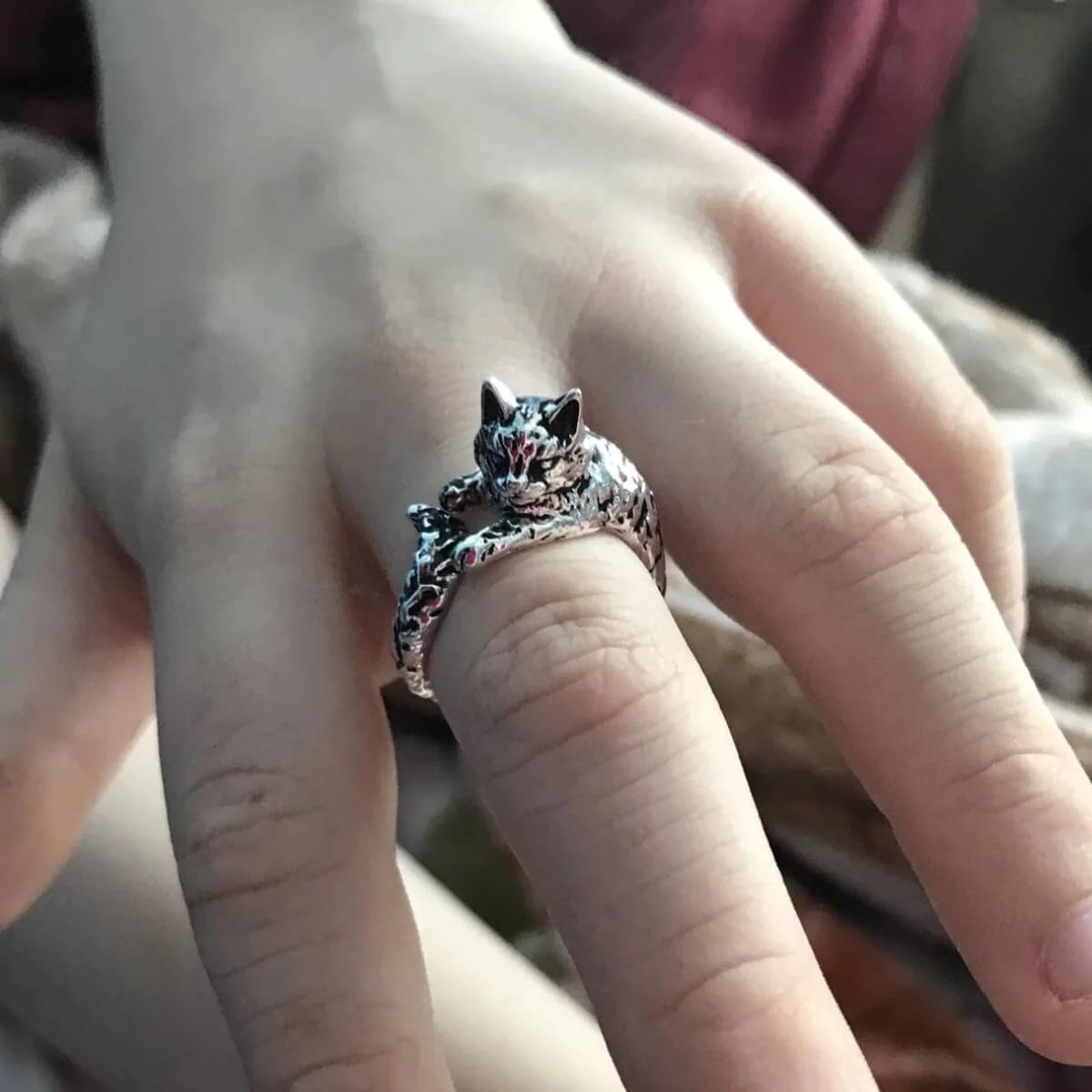 ADJUSTABLE HUGGING FELINE RING