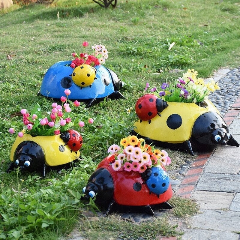 💖Metal ladybug flower pot