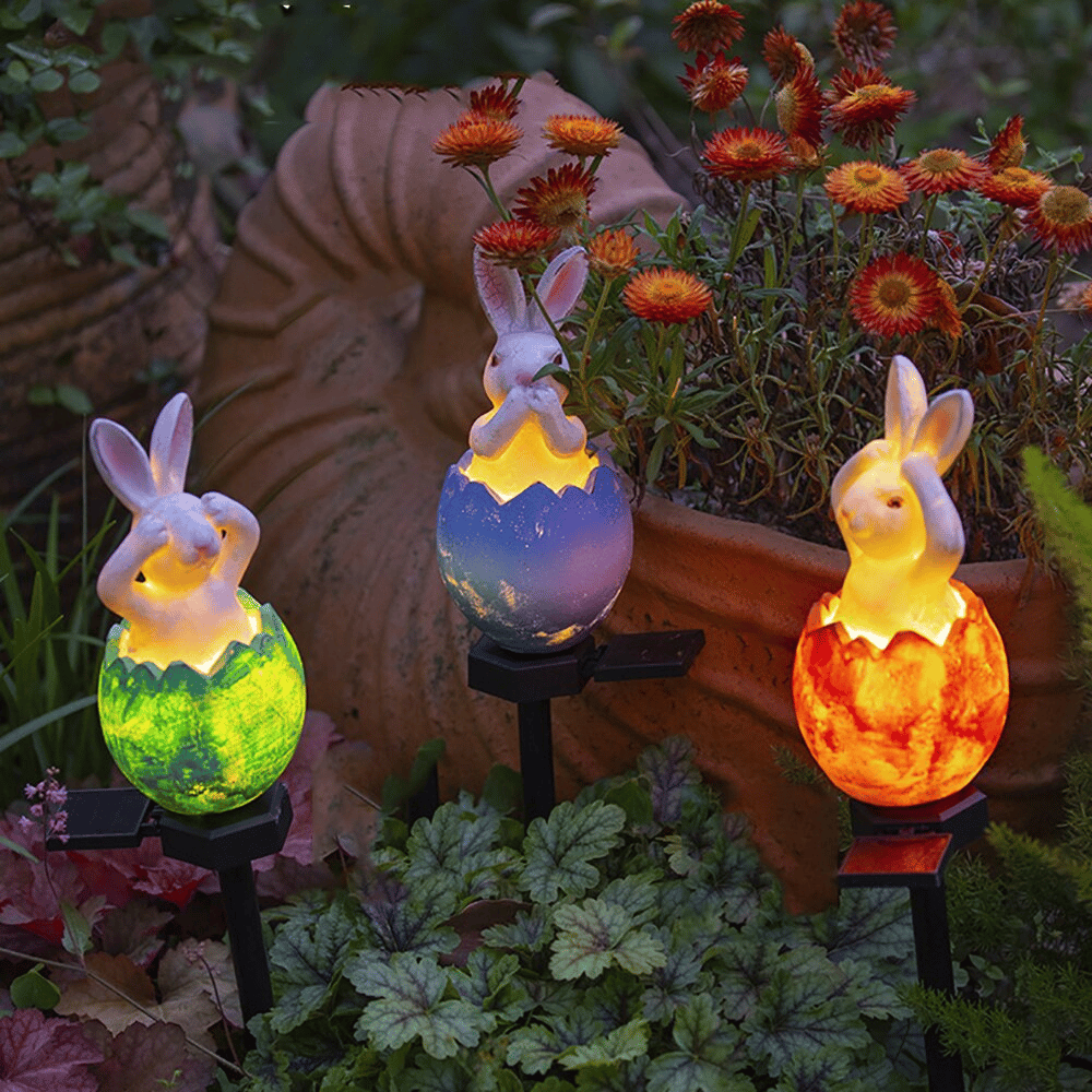 Easter Broken Shell Rabbit Lawn Light🐰