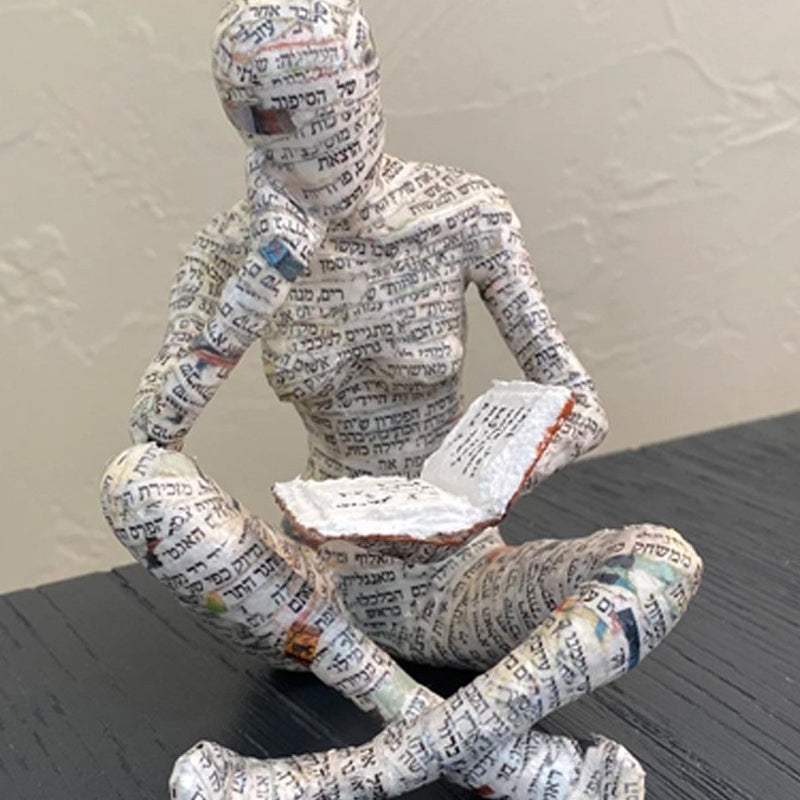 Creative Reader Decoration From Resin